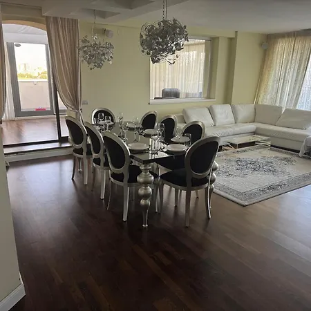 Penthouse Coralia Luna Park Mamaia