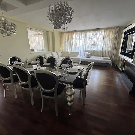 Penthouse Coralia Luna Park *