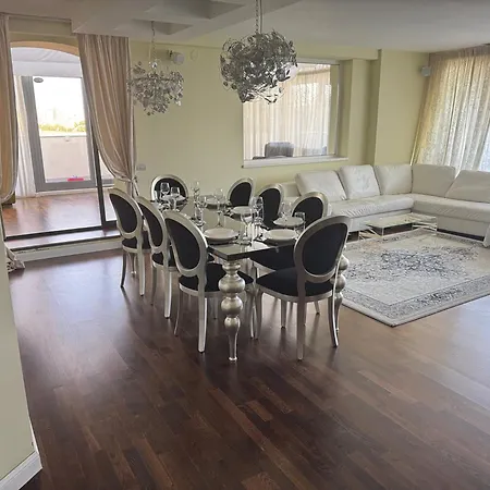 아파트 Penthouse Coralia Luna Park *