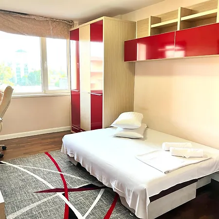 Penthouse Coralia Luna Park * مامايا